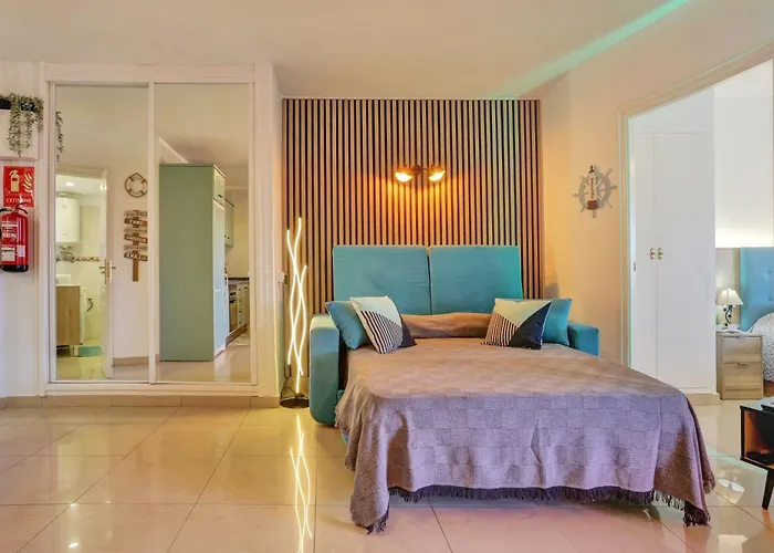 Luxory Dreamy Sunset, Seafront, Direct Access To The Promenade,Wifi,Pool,Free Parking
